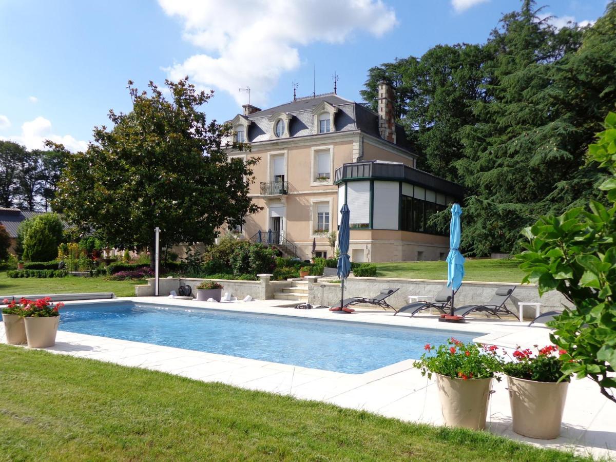 La Maison Ribotteau L'Isle-Jourdain  Exterior photo